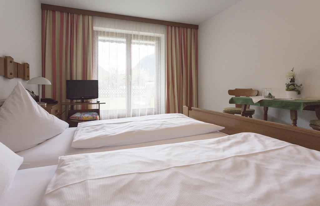 Hotel Alpenblick Schruns Ngoại thất bức ảnh