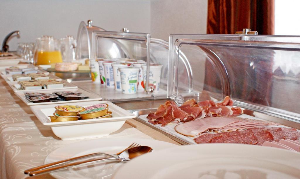 Hotel Alpenblick Schruns Ngoại thất bức ảnh