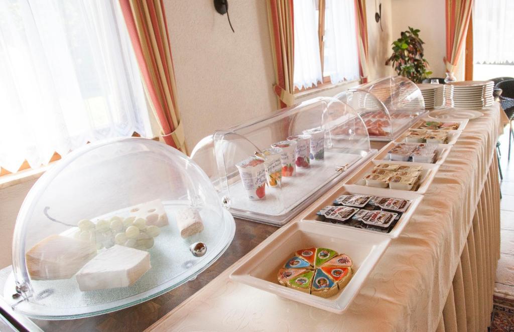 Hotel Alpenblick Schruns Ngoại thất bức ảnh